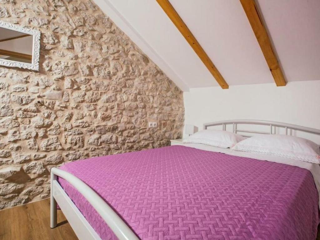 Posteľ alebo postele v izbe v ubytovaní Holiday house Buljanovi Dvori with private pool