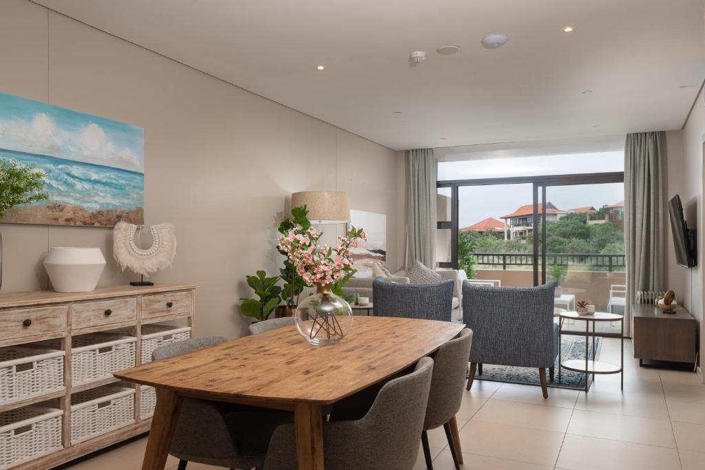 Χώρος καθιστικού στο Zimbali Suites 411