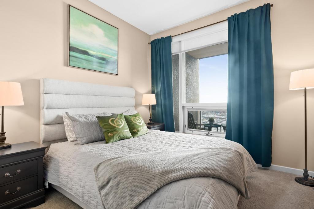 Stylish Downtown Condos by GLOBALSTAY - Appartamento Con Due Camere Da Letto