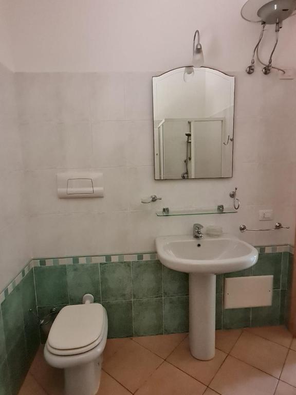 A bathroom at Dimora San Pietro