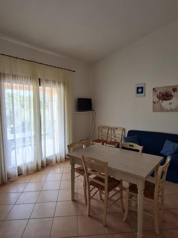A television and/or entertainment centre at Dimora San Pietro