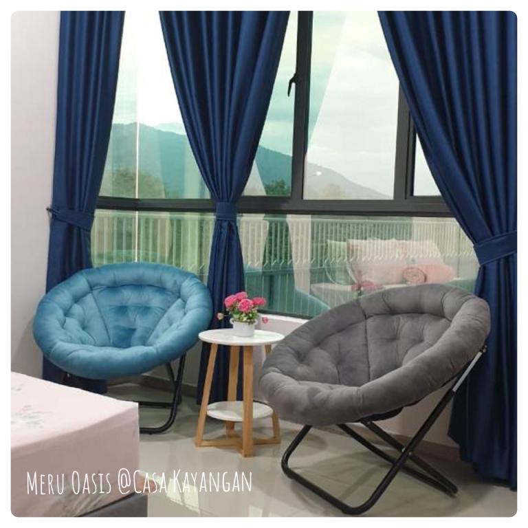 Posezení v ubytování Meru Oasis at Casa Kayangan Ipoh