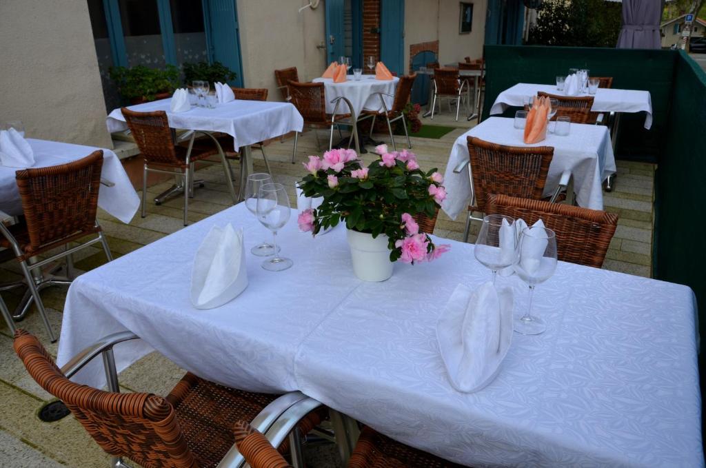 Ristorante o altro punto ristoro di Aux Lys d'Or