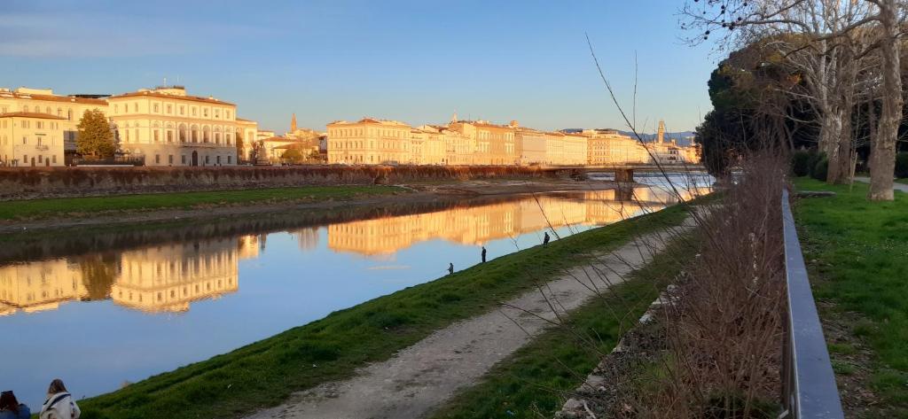 Widok na rzekę nieopodal tego pensjonatu
