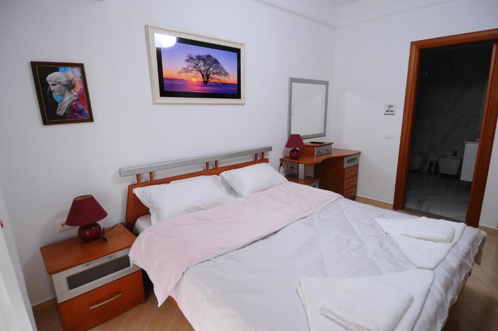 Center Tirana Apartment - Imazhi 14