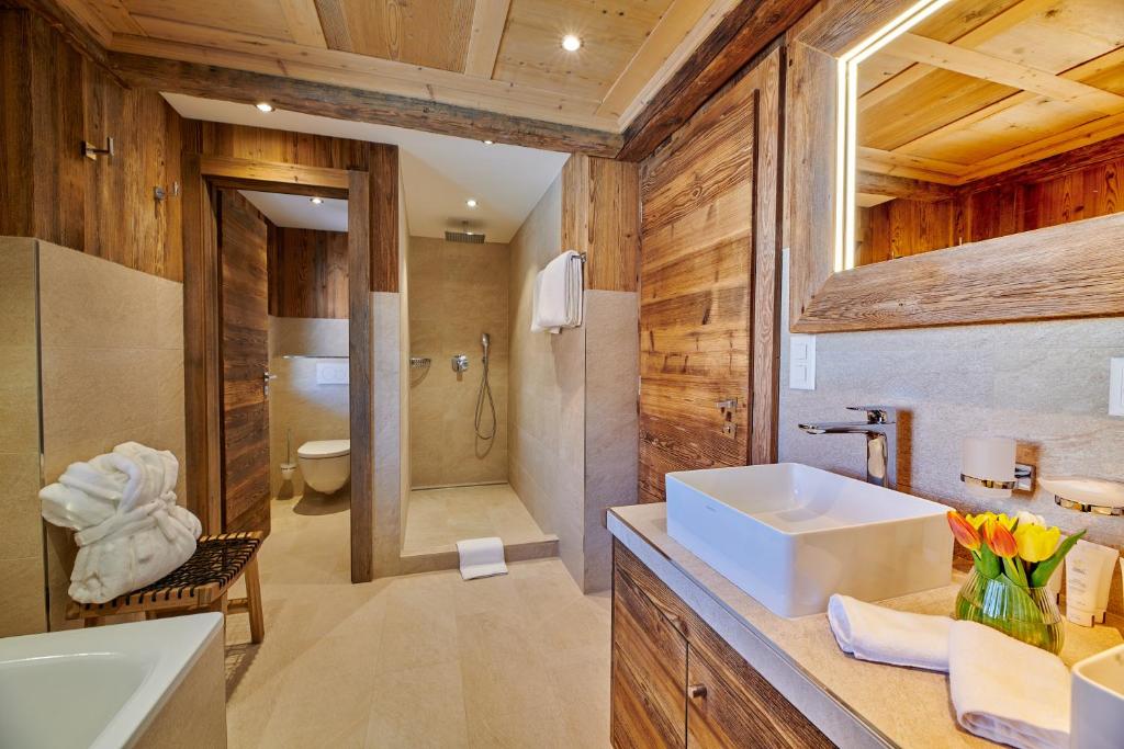 Koupelna v ubytování Aïda Hôtel & Spa - "Adults Only" Relais & Châteaux