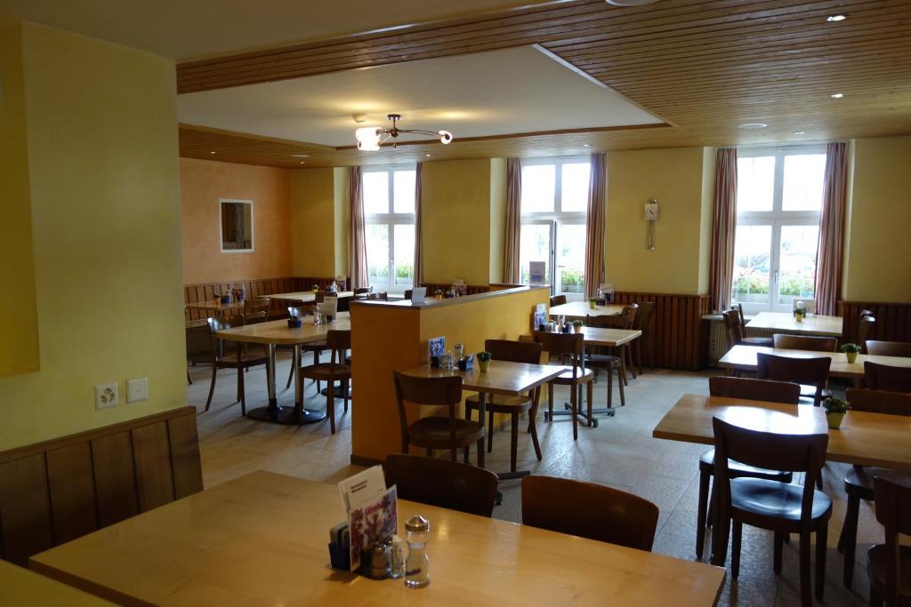 Restaurace v ubytování Hotel Urs und Viktor