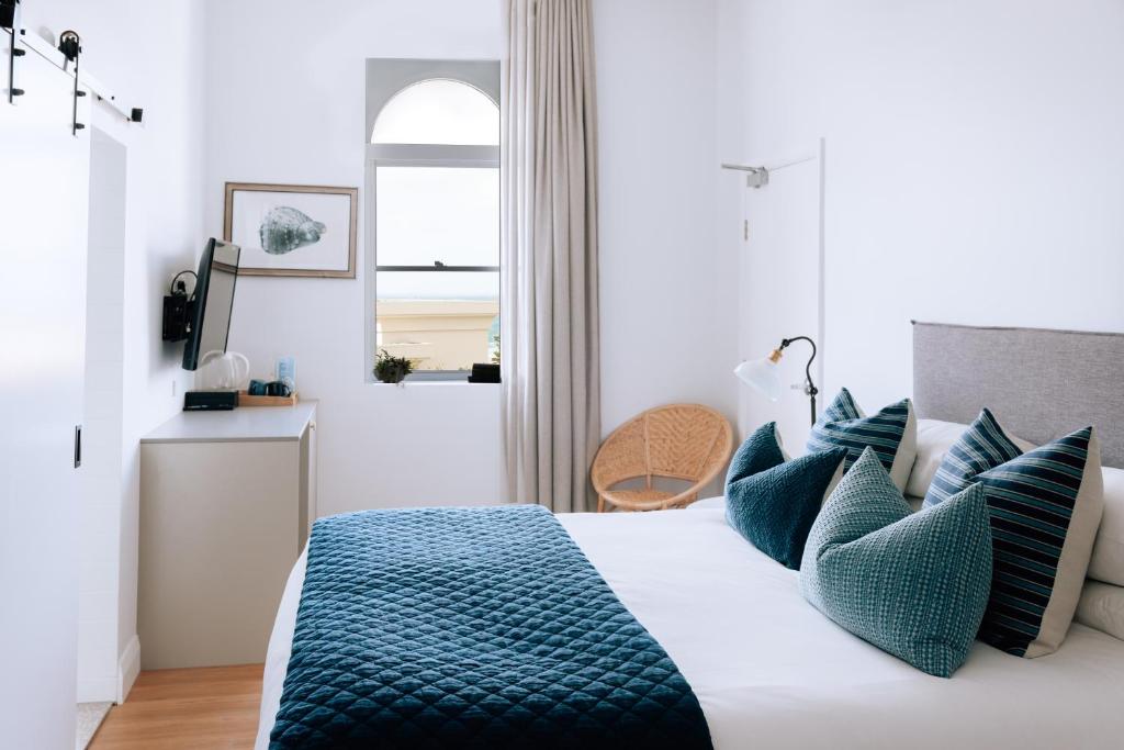 The Clovelly Hotel - Resim 6