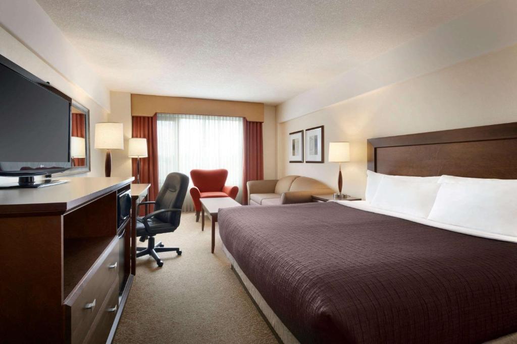 Travelodge Hotel by Wyndham Saskatoon - Resim 13