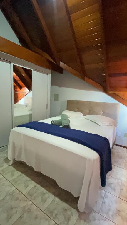 Postel nebo postele na pokoji v ubytování FIKA Residence