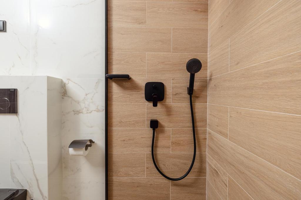 Haller Boutique - Resim 18