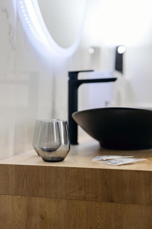 Haller Boutique - Resim 17