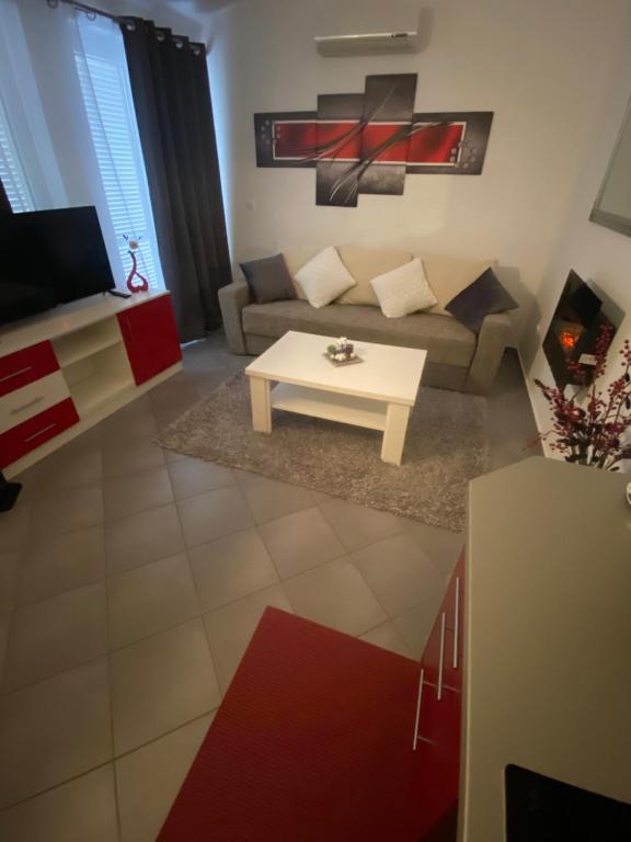 Posezení v ubytování Apartments-LUCKY STAR,NOVALJA -PAG