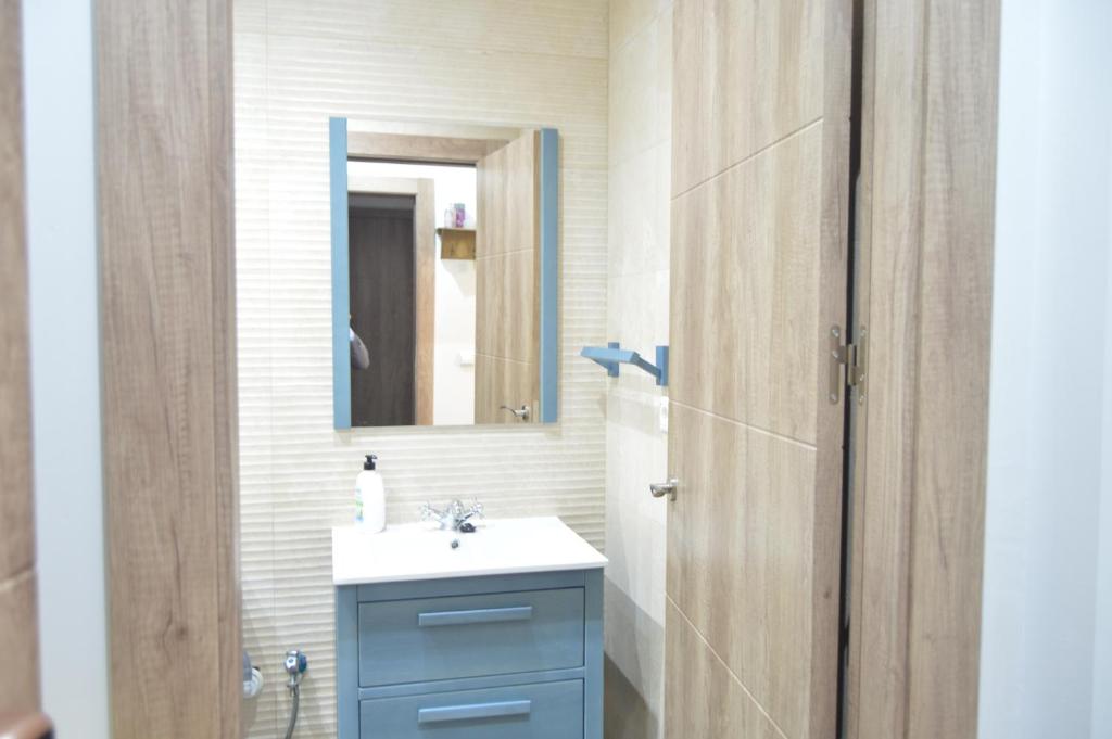 Kúpeľňa v ubytovaní FLEMING Loft PARKING Tourist Córdoba