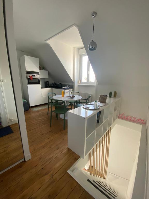 Kuchyň nebo kuchyňský kout v ubytování Studio Duplex Bénodet