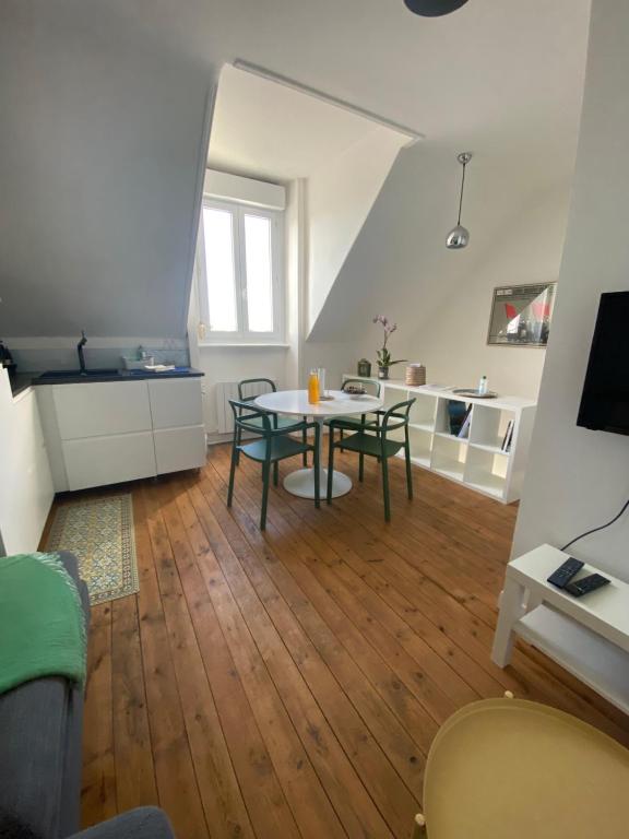 Kuchyň nebo kuchyňský kout v ubytování Studio Duplex Bénodet