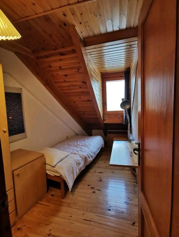 Postel nebo postele na pokoji v ubytování Dúplex con terraza y vistas panorámicas en Taüll