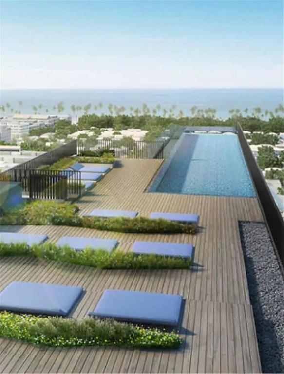 The Deck patong Luxury Apartments The Deck patong - Studio With Balcony