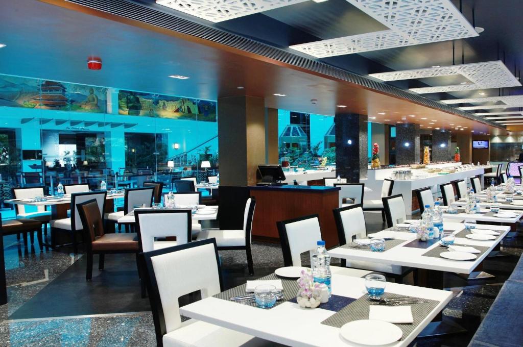 Restaurace v ubytování Radha Regent, Chennai
