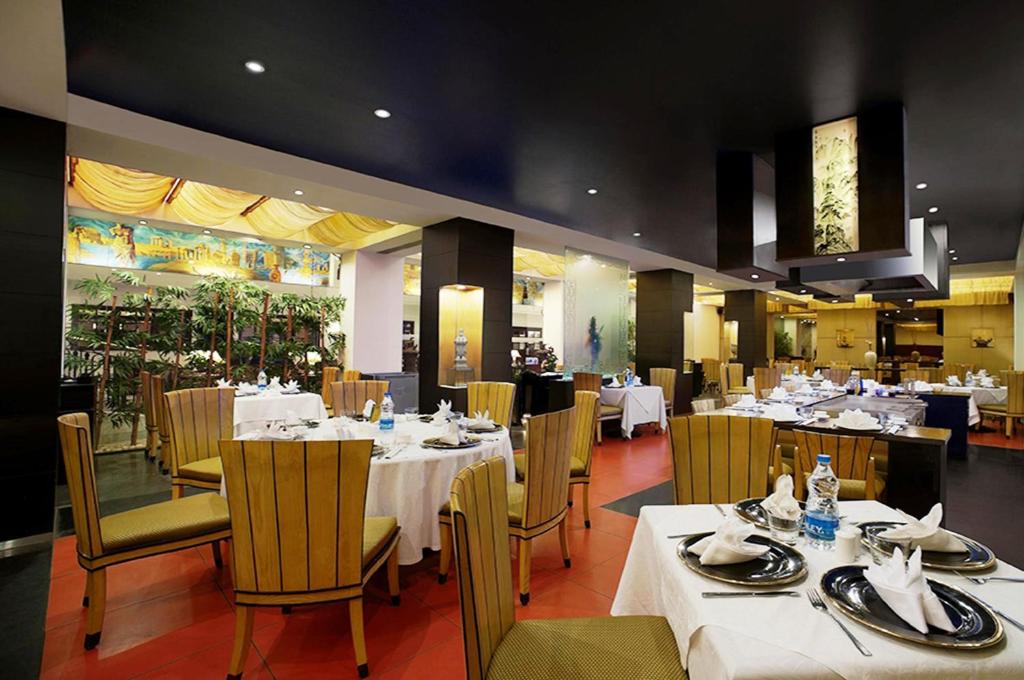 Restaurace v ubytování Radha Regent, Chennai