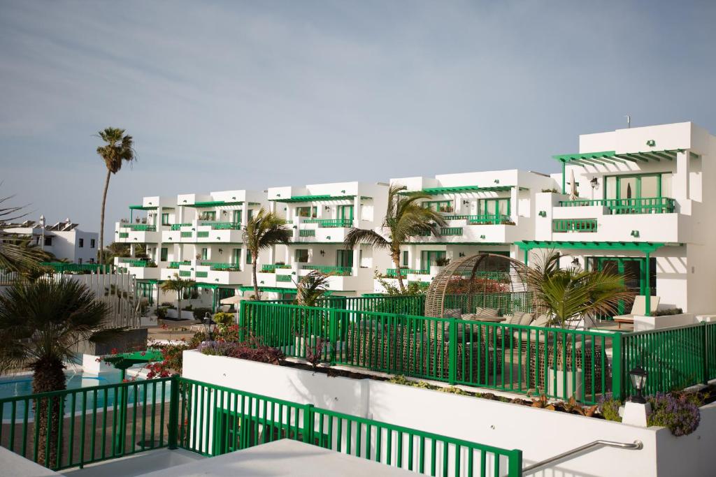Budova, kde se aparthotel nachází