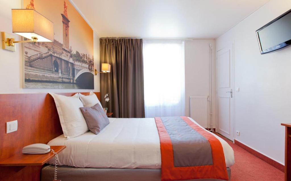 Alyss Saphir Cambronne Eiffel - Resim 28