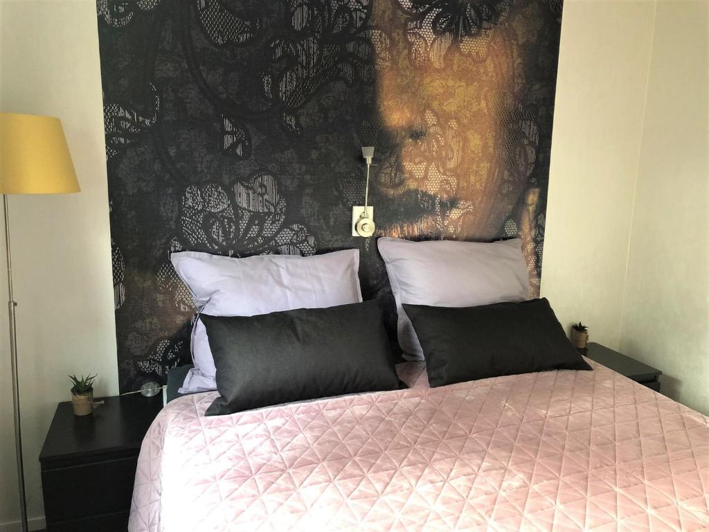 Postel nebo postele na pokoji v ubytování Chalet Bosrand 42 Park Veluwshof 6 p