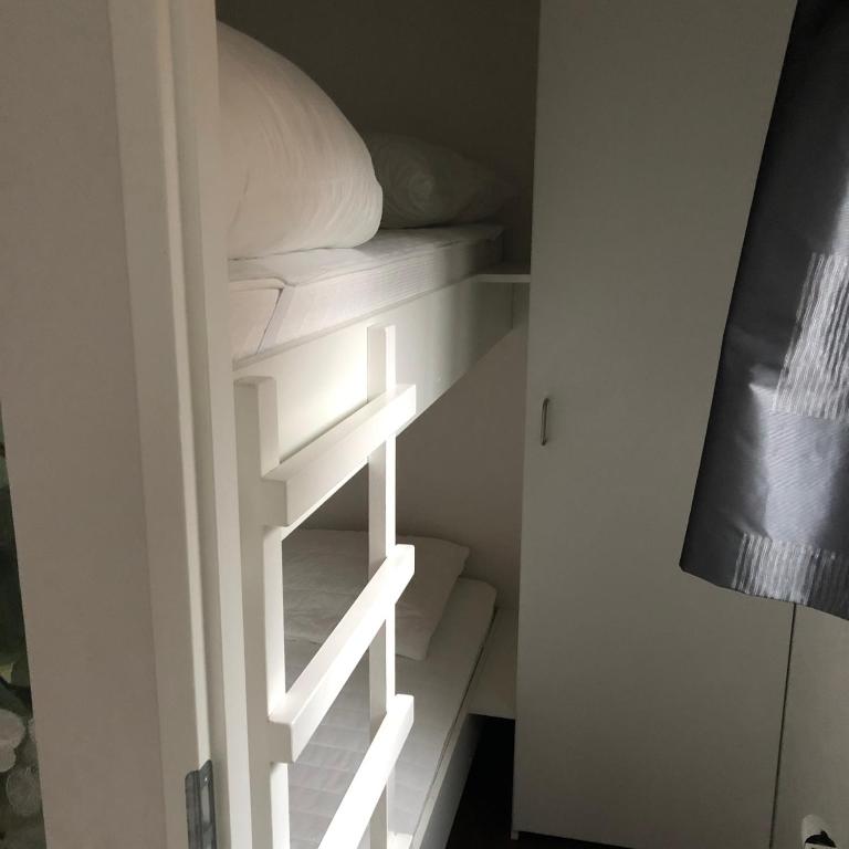 Postel nebo postele na pokoji v ubytování Chalet Bosrand 42 Park Veluwshof 6 p