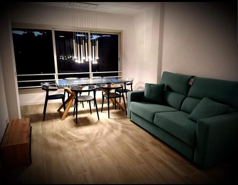 Część wypoczynkowa w obiekcie Appartement à 250m de la plage