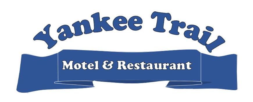 um logótipo para um motel e restaurante de pista de dança em Yankee Trail Motel em Holderness