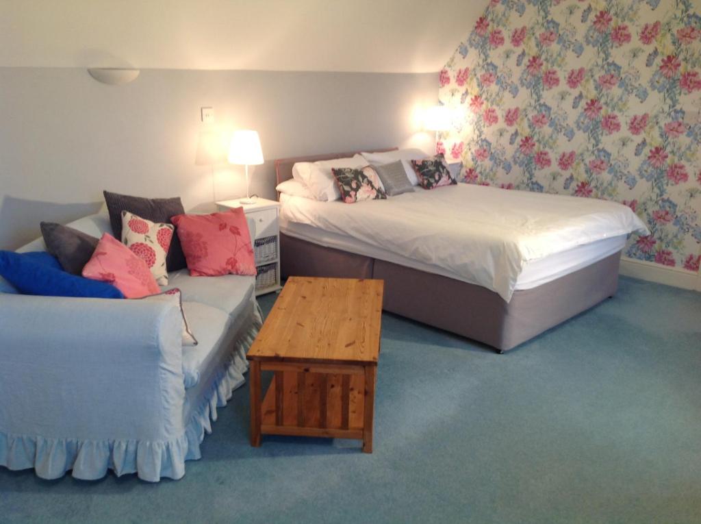 Dragonfly Cottage, Rattlesden - Double Room