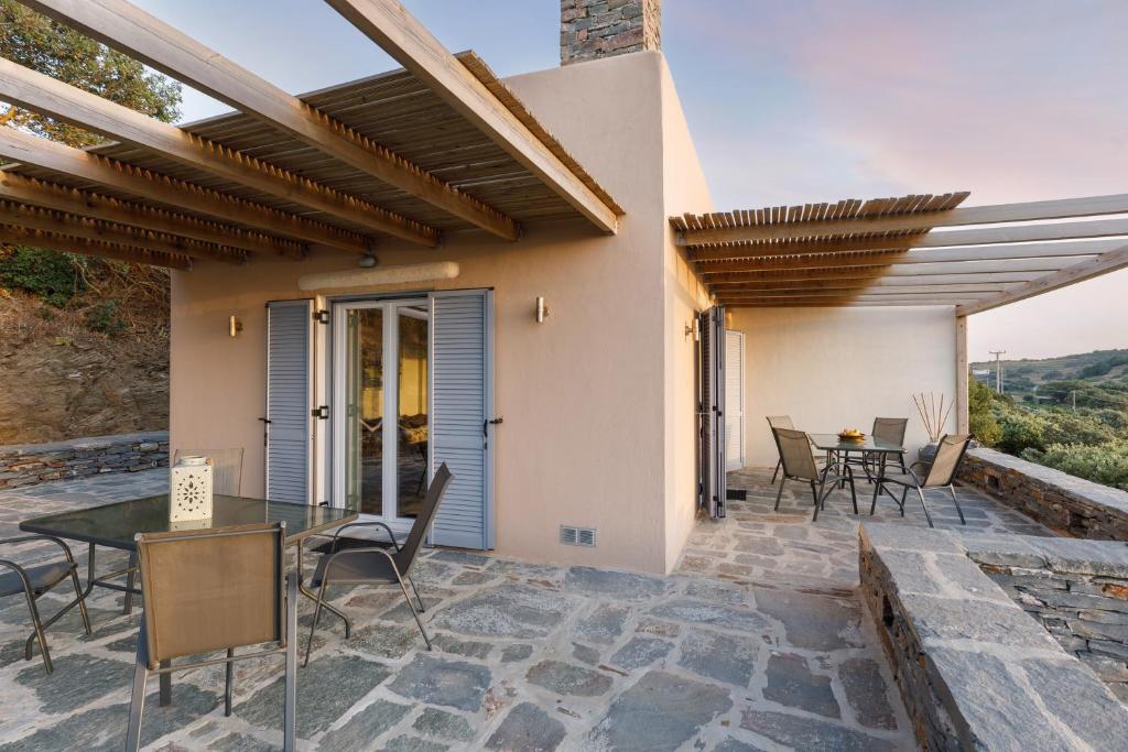 Balkón nebo terasa v ubytování Cycladic Villa with sea view!