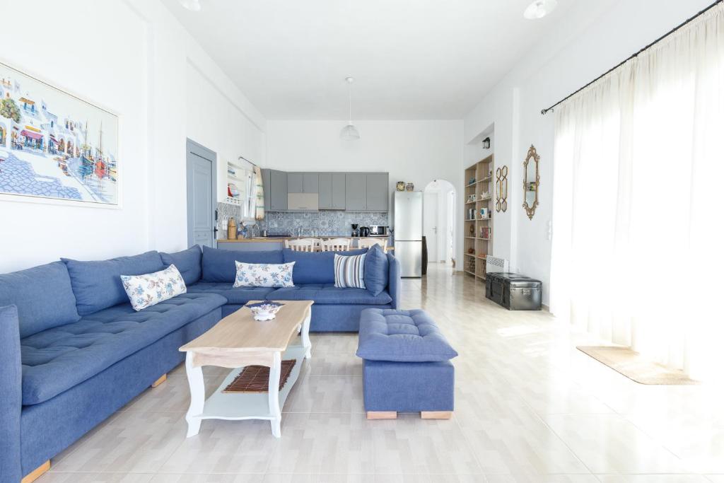 Posezení v ubytování Cycladic Villa with sea view!