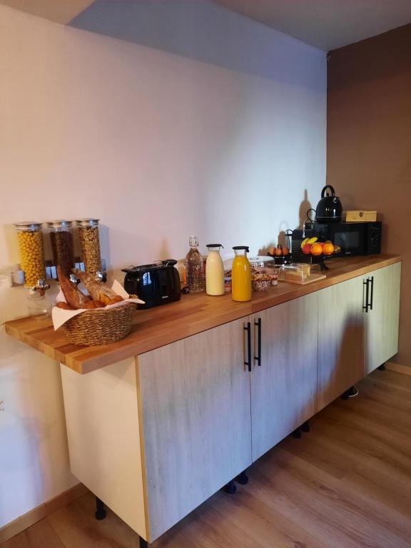 Kuchyň nebo kuchyňský kout v ubytování Chez collette