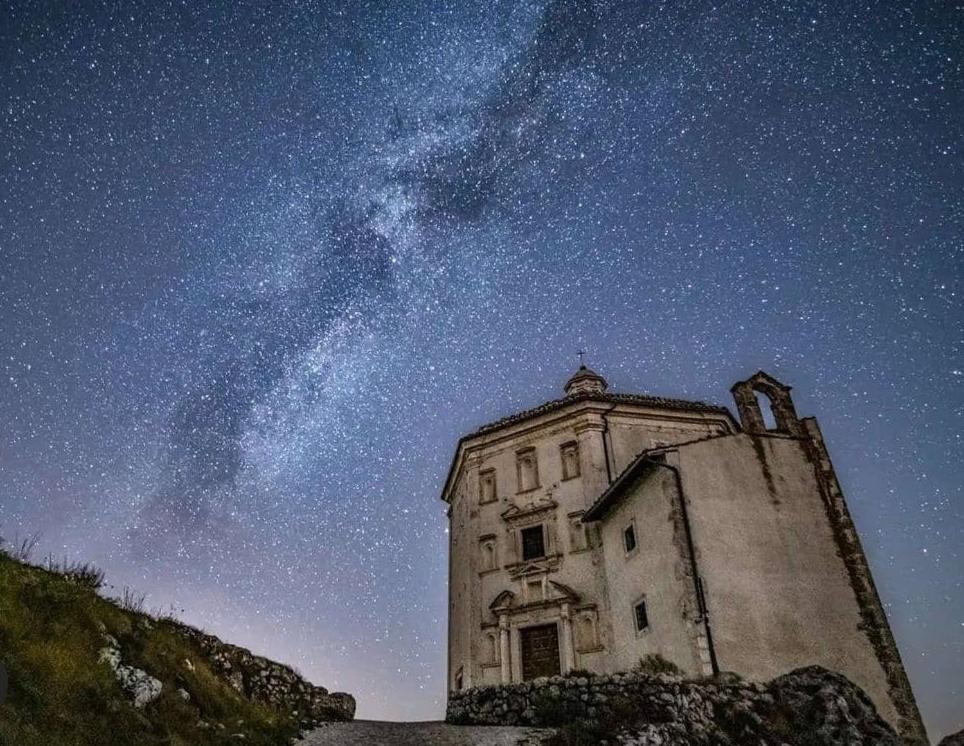 Fotografie z fotogalerie ubytování IL BORGO DI ROCCA CALASCIO v destinaci Calascio