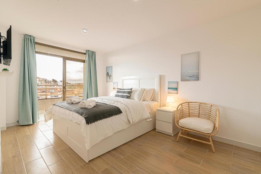 As de Casas - Valdes Center 1 - Los Cristianos
