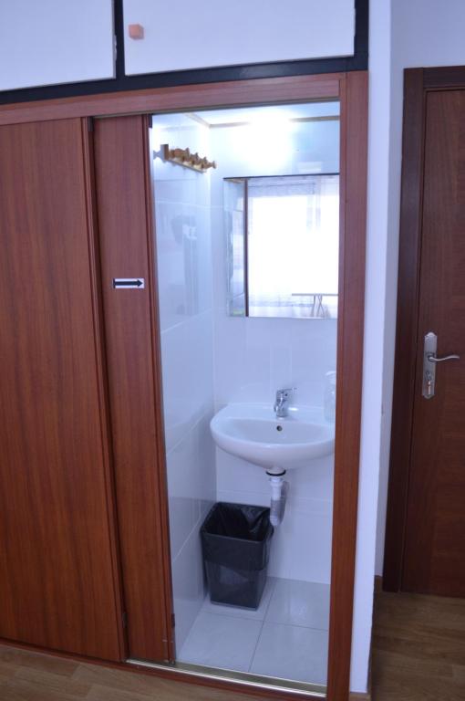 Koupelna v ubytování ArArAt Hostel