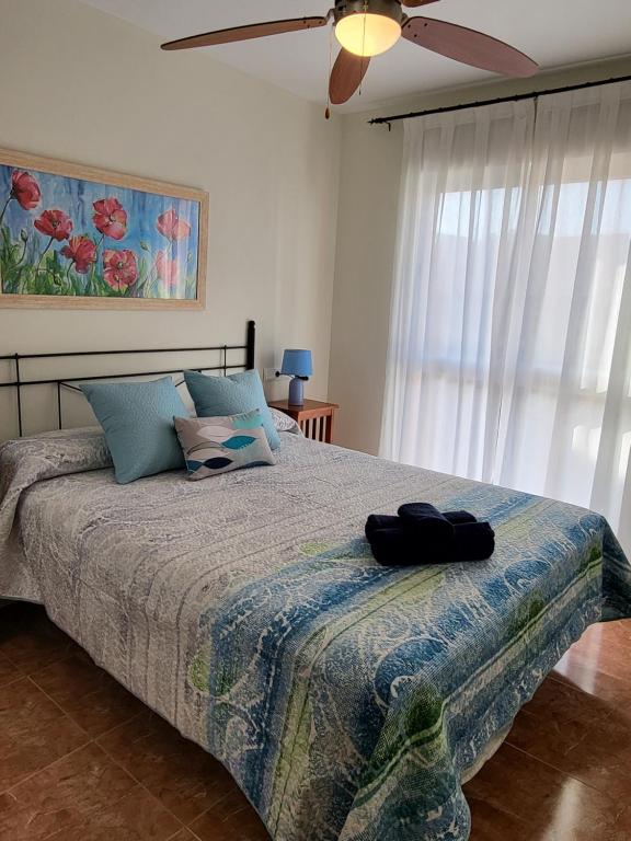 Postel nebo postele na pokoji v ubytování Ático dúplex en primera línea con piscina privada!