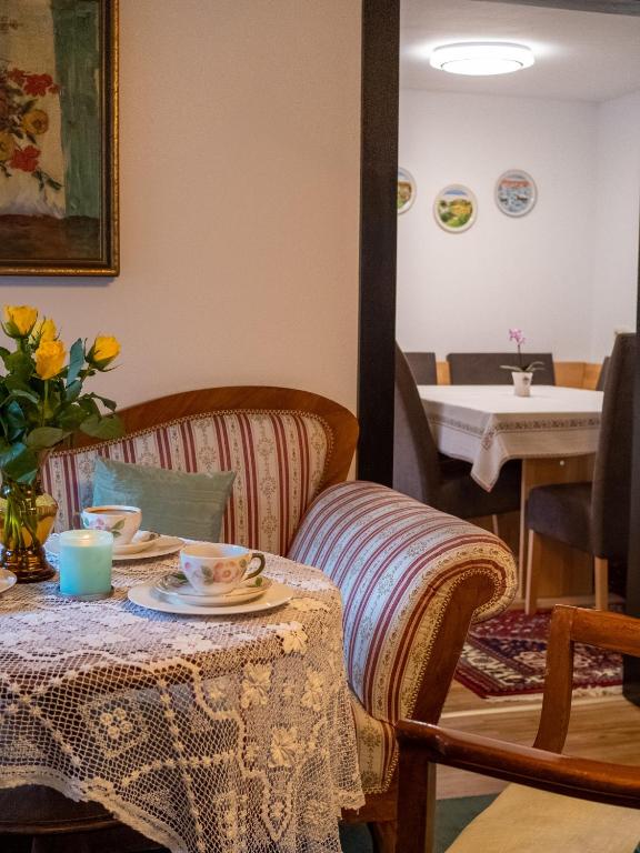 Posezení v ubytování Katzerhaus Ebensee