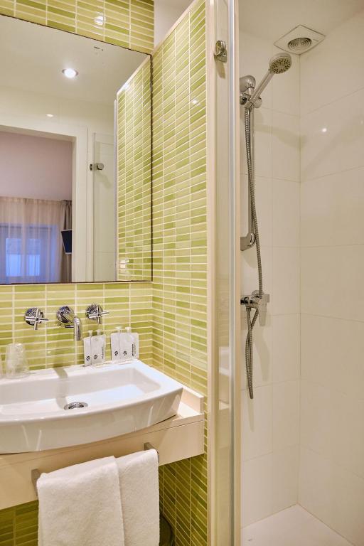 Un baño de Hostal Suso