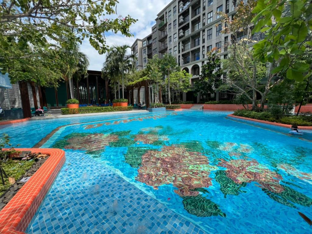Πισίνα στο ή κοντά στο RoomQuest Hua-Hin Lahabana