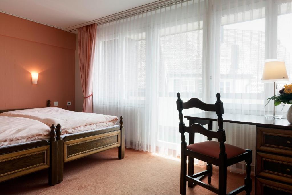 Katil atau katil-katil dalam bilik di KunstHotel Linde Garni