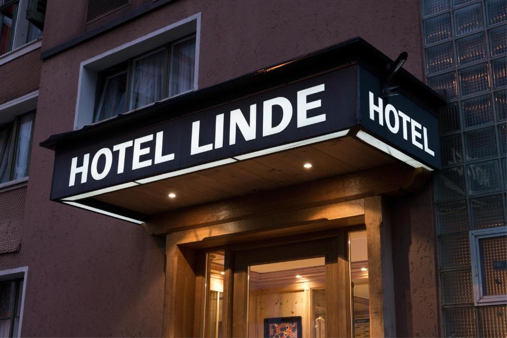 Sijil, anugerah, tanda atau dokumen lain yang dipamerkan di KunstHotel Linde Garni