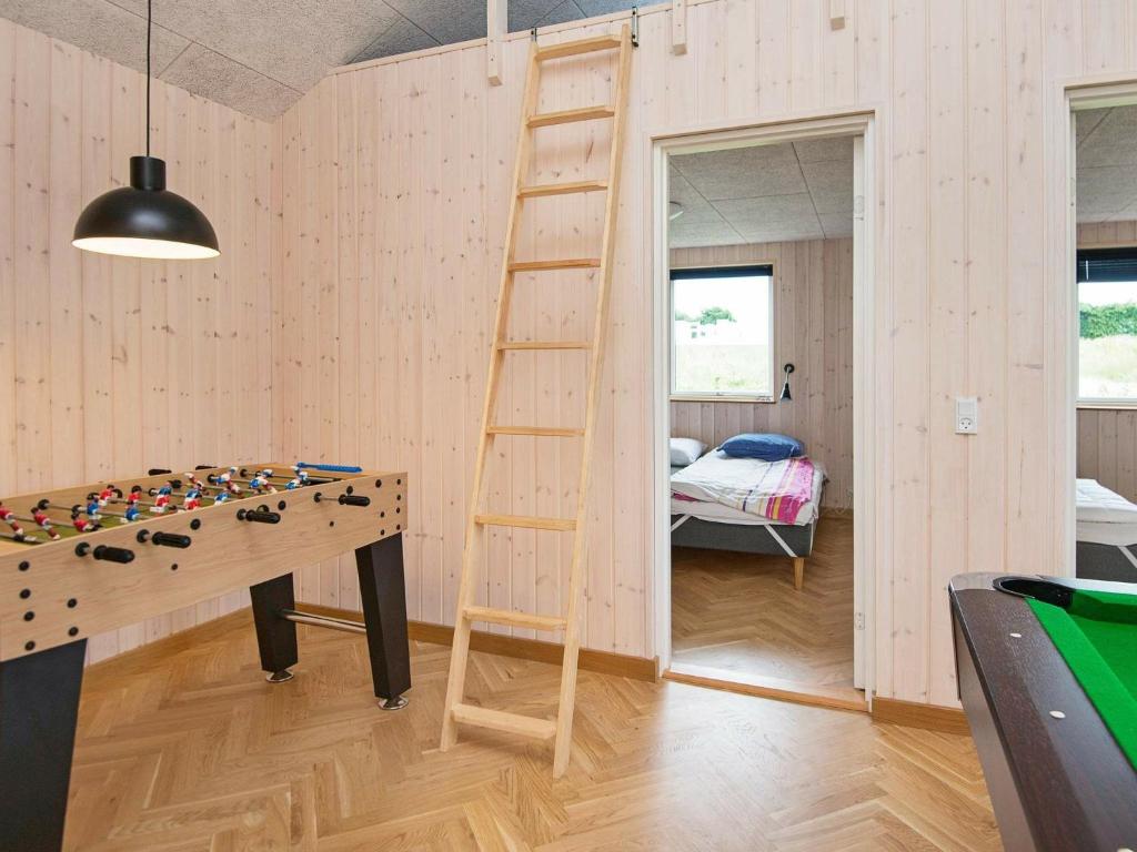 Postel nebo postele na pokoji v ubytování 10 person holiday home in Haderslev-By Traum