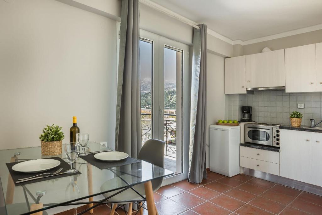 Kuchnia lub aneks kuchenny w obiekcie Fidias city rooms