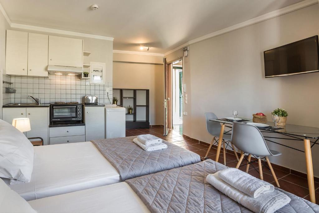 Kuchnia lub aneks kuchenny w obiekcie Fidias city rooms