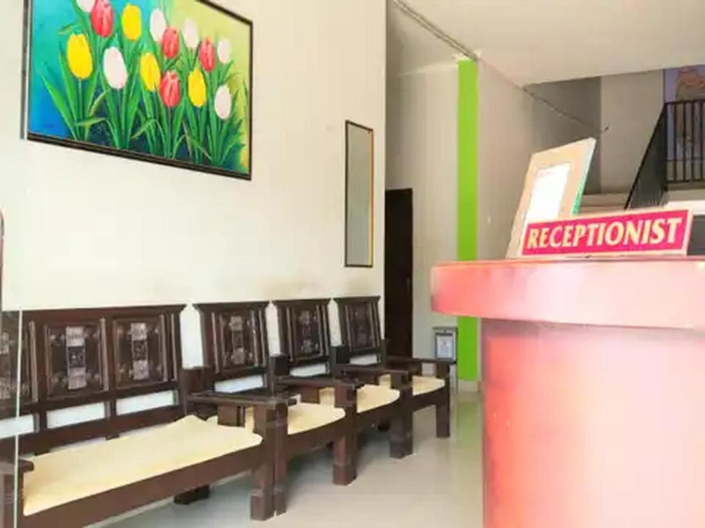 Vstupní hala nebo recepce v ubytování RedDoorz at Hotel Nuansa Ngawi