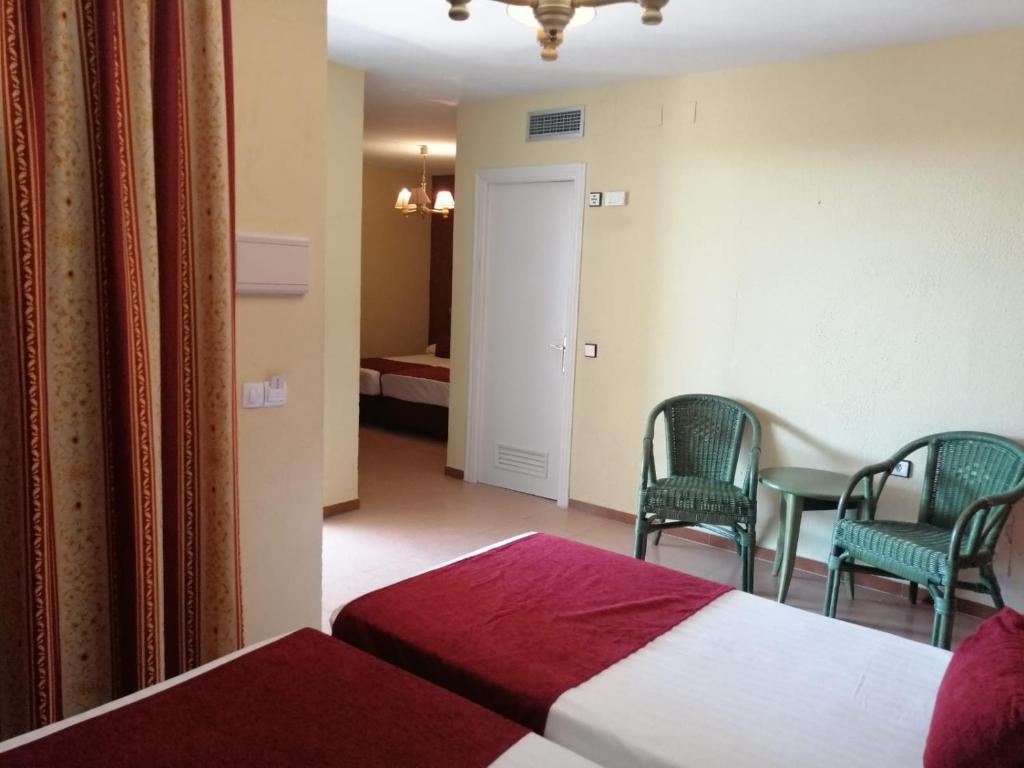 Hotel JM Jardin de la Reina, Torre de la Reina – Precios ...