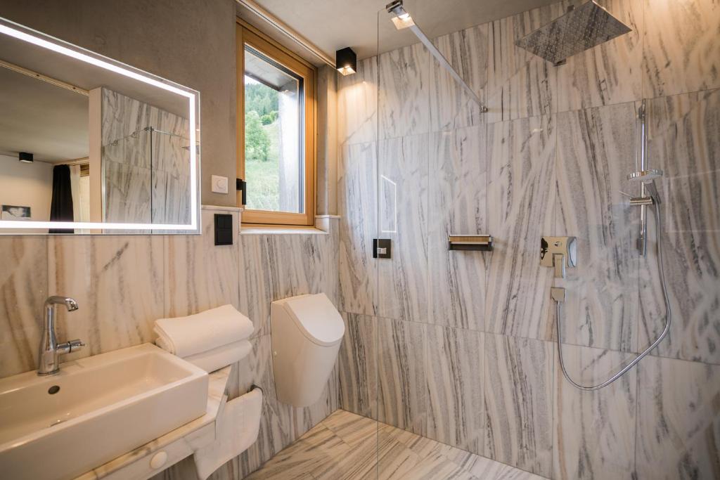 KOASA-HOF, Ferienhaus SUPERIOR, Casa Vacanza, 5 Zim, 18 Pers, 240 m2 - Chambre De Luxe (2 Adultes + 1 Enfant)