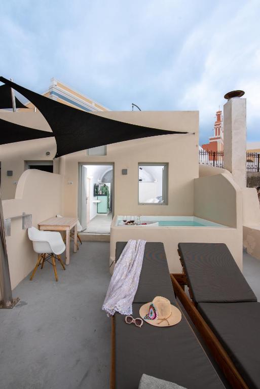 Caldera Cliff Illusion - 14